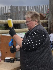 beef producer filling syringe